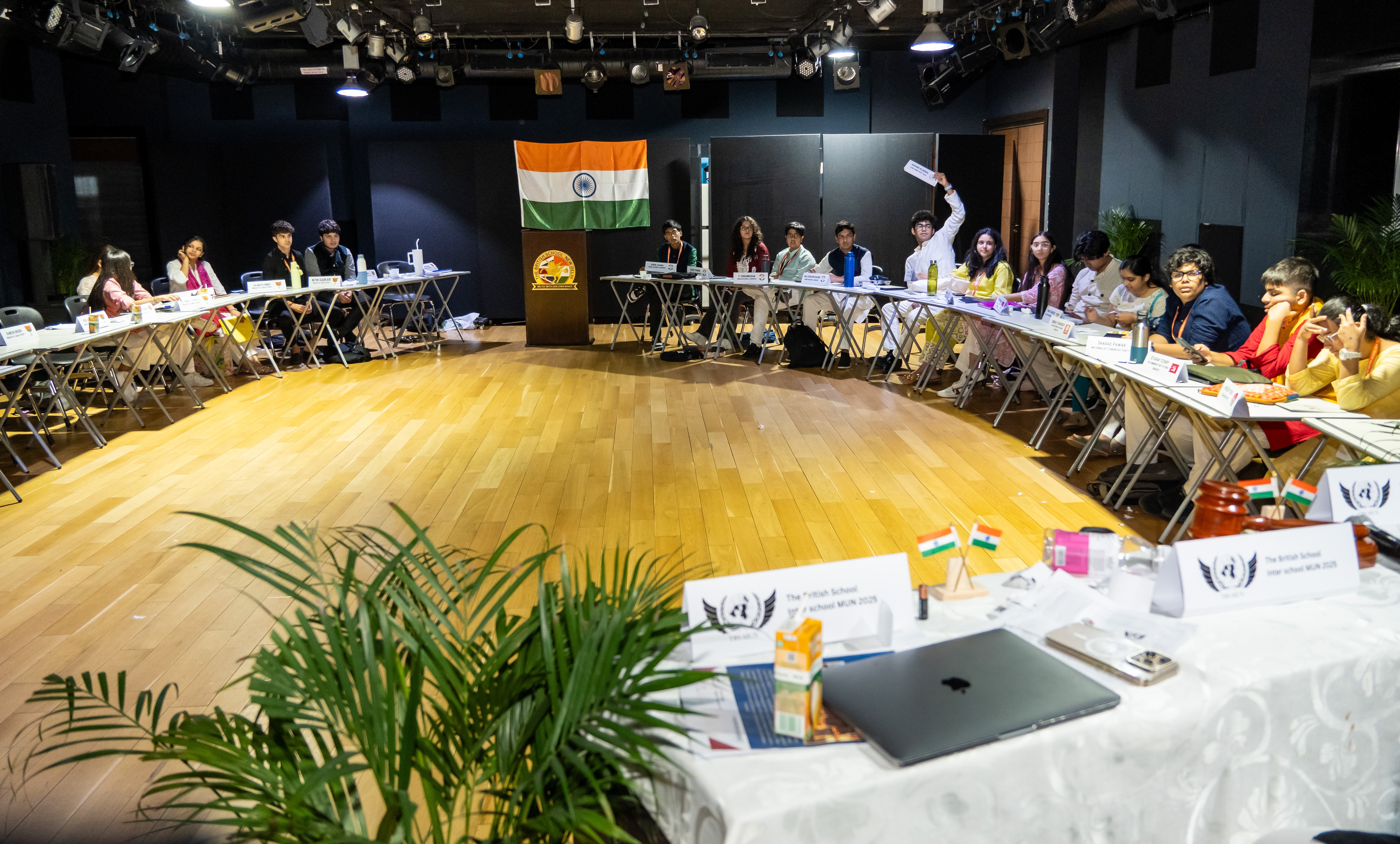 Circular committee