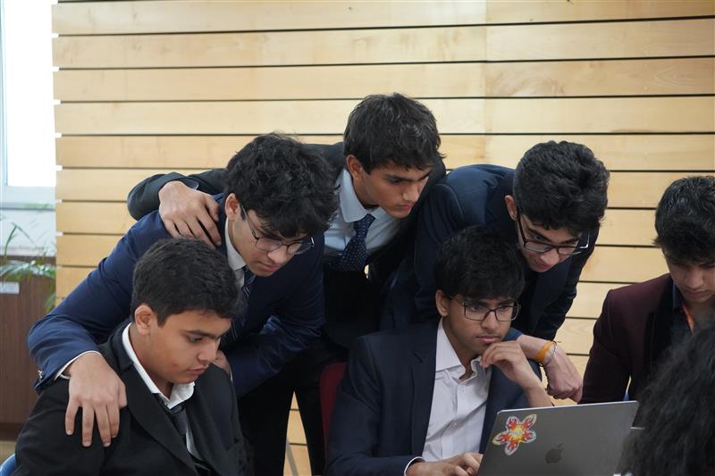 Delegates collaborating